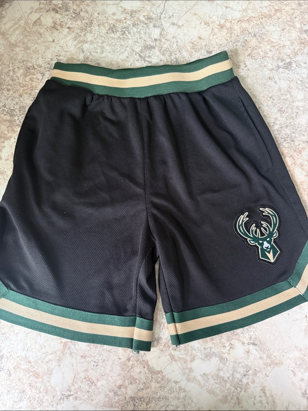 Ultra Game NBA Milwaukee Bucks Boys Shorts, Size 8